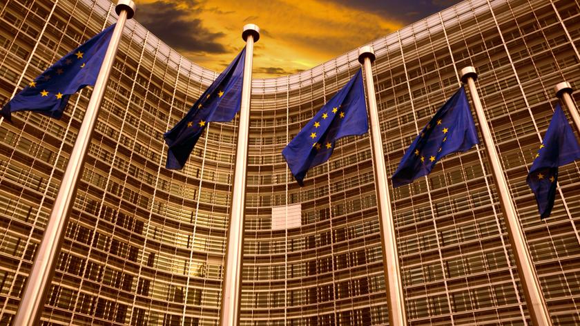 Komisja Europejska daje zielone światło dla polskiego KPO