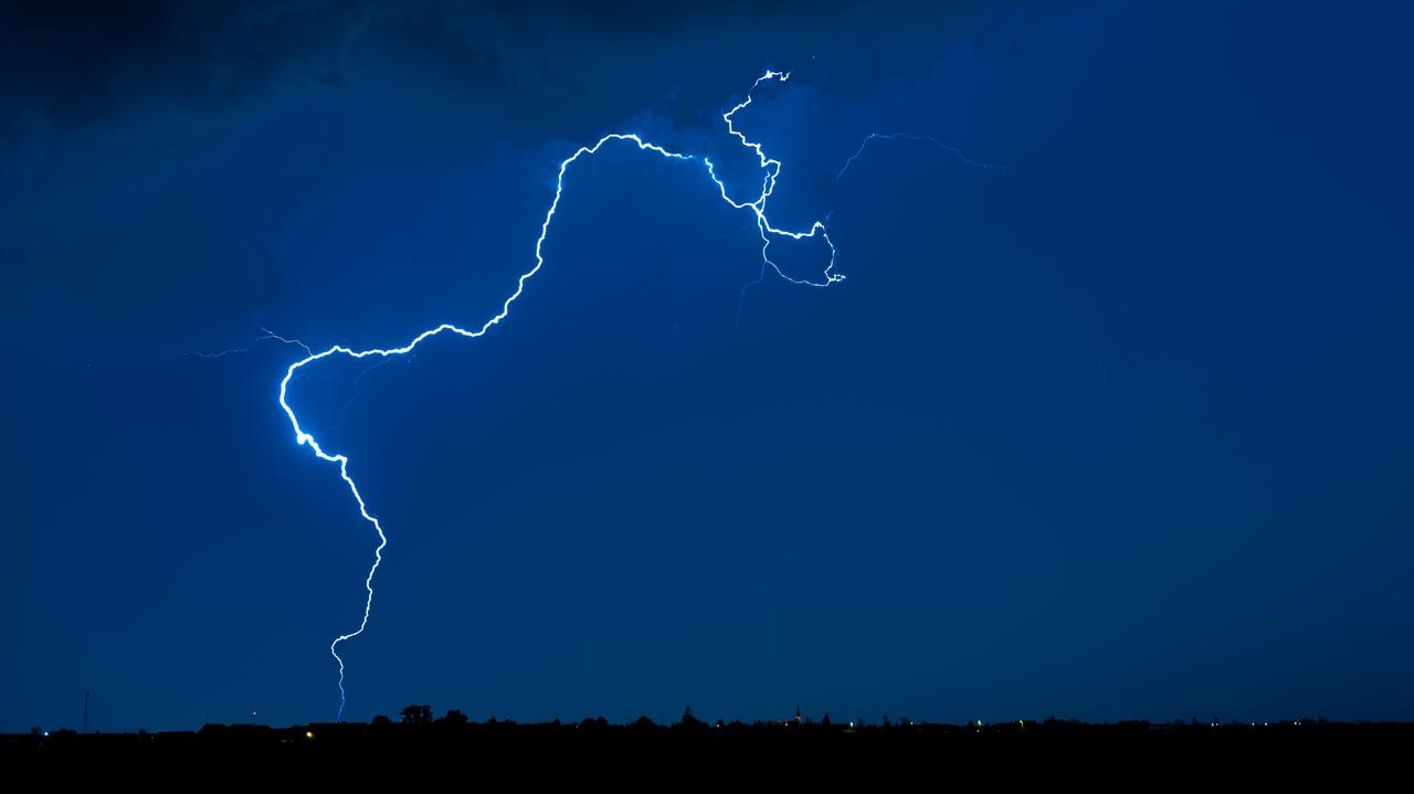 IMGW warns of storms and heavy rain overnight across parts of Poland
