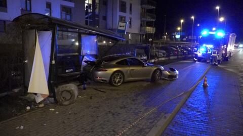 Policja szuka kierowcę i pasażera porsche