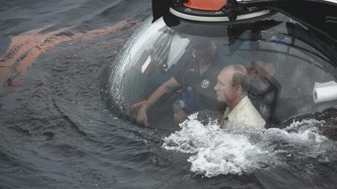 Putin w batyskafie zszedł na dno Morza Czarnego.