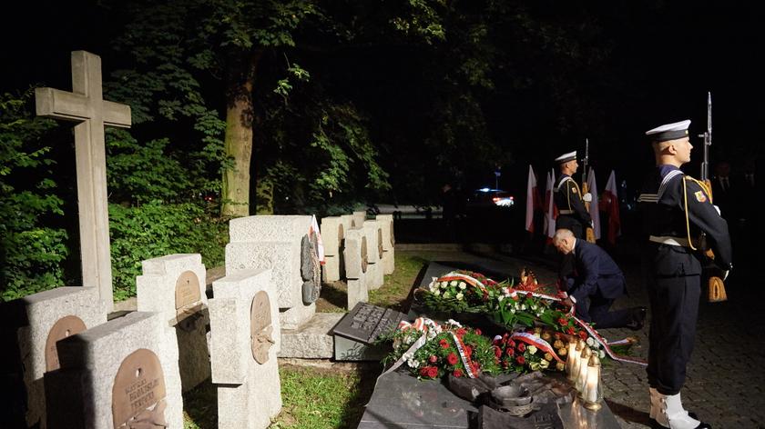 Apel smoleński na Westerplatte. "Wszyscy, którzy w tragiczny poranek 10 kwietnia polegli..."