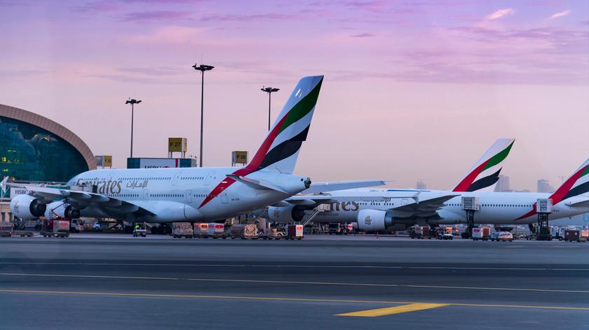 Linie lotnicze Emirates zwalniają pracowników
