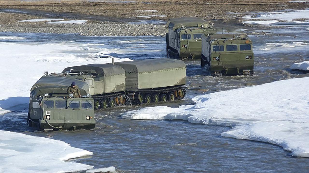 Rusia își folosește din nou terenul de antrenament în Arctica.  „Sunt experiențe”