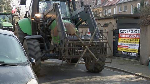 Polnicy protestują pod domem prezydenta Wrocławia. 