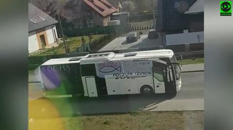Pomysłowego księdza nagrało wiele osób