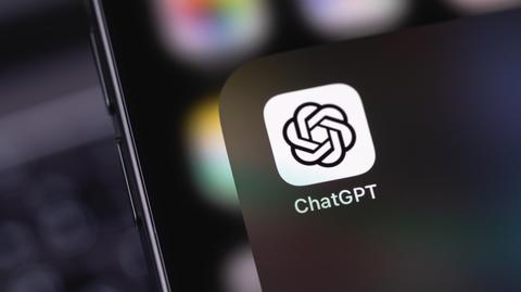 chatgpt ai ikona shutterstock_2463942445