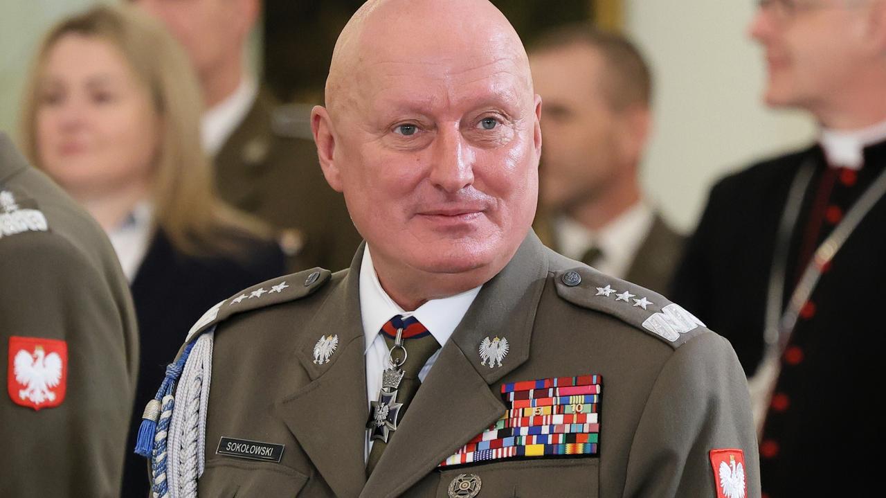 Marek Sokołowski dowódcą generalnym rodzajów sił zbrojnych. Kim jest generał Falcon