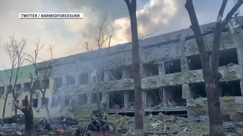 Rosjanie zbombardowali szpital dziecięcy w Mariupolu. Władze opublikowały nagranie [9.03.2022]