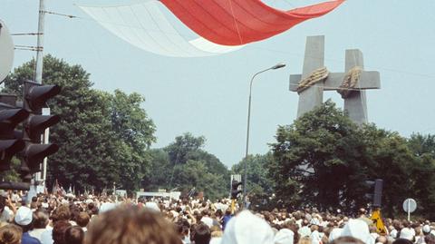 Poznań: Eksploratorzy weszli do schronu pod pomnikiem Poznańskiego Czerwca 1956 r.