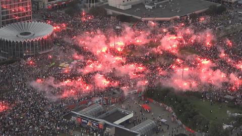 Warszawa zatrzymała się na minutę, by oddać cześć bohaterom powstania