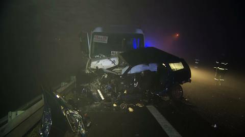 Wypadek w miejscowości Zagórze. Bus zderzył się z samochodem osobowym