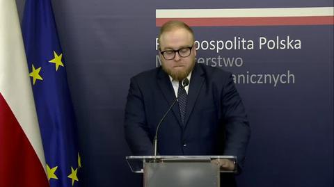 MSZ: Polskę opuści 45 osób o różnych statusach dyplomatycznych (wideo archiwalne z marca 2022r.)