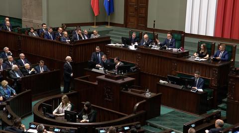 Antoni Macierewicz wszedł na mównicę, mimo nie udzielenia mu głosu 