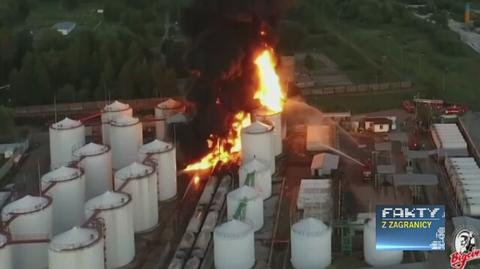 Drugą dobę trwa gaszenie pożaru w bazie naftowej pod Kijowem 