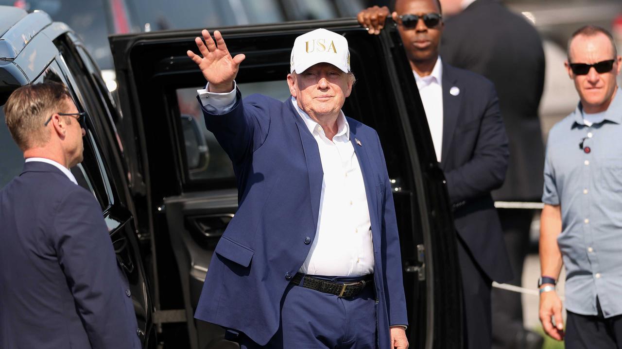 Myśliwce F-16 nad polem golfowym Donalda Trumpa. Przechwycono dwa samoloty