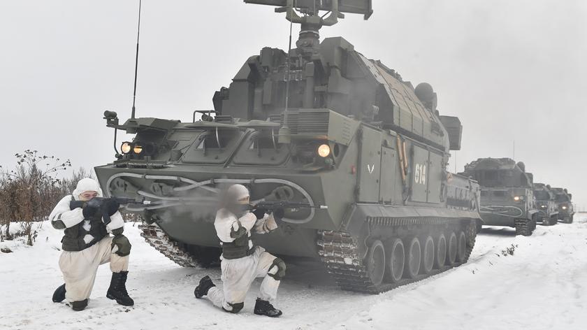 Ćwiczenia żołnierzy Zachodniego Okręgu Wojskowego Rosji, graniczącego z Ukrainą  