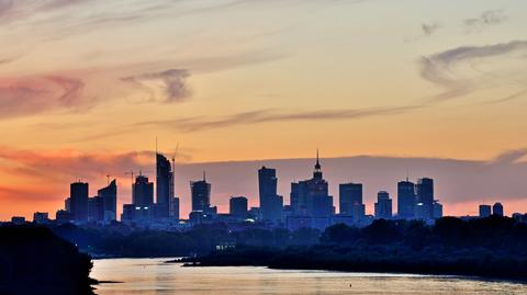 warszawa shutterstock_1850621797