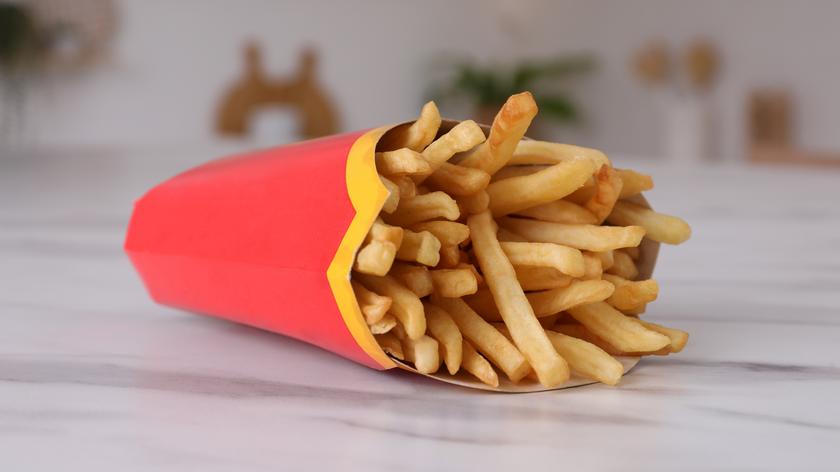 Otwarcie pierwszej restauracji McDonald's w Polsce