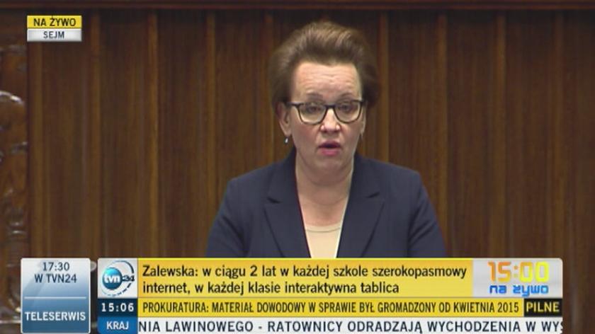 Anna Zalewska: Polski uczeń będzie uczył się o rok dłużej