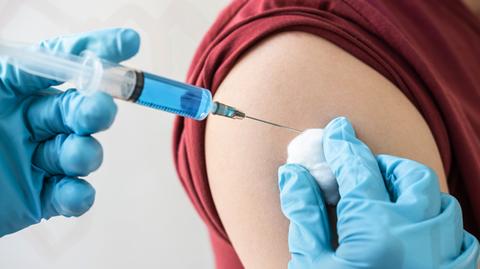 Wiceminister Miłkowski o finansowaniu szczepienia na grypę