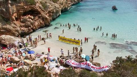 Protesty na Majorce. Mieszkańcy chcą ograniczenia turystyki