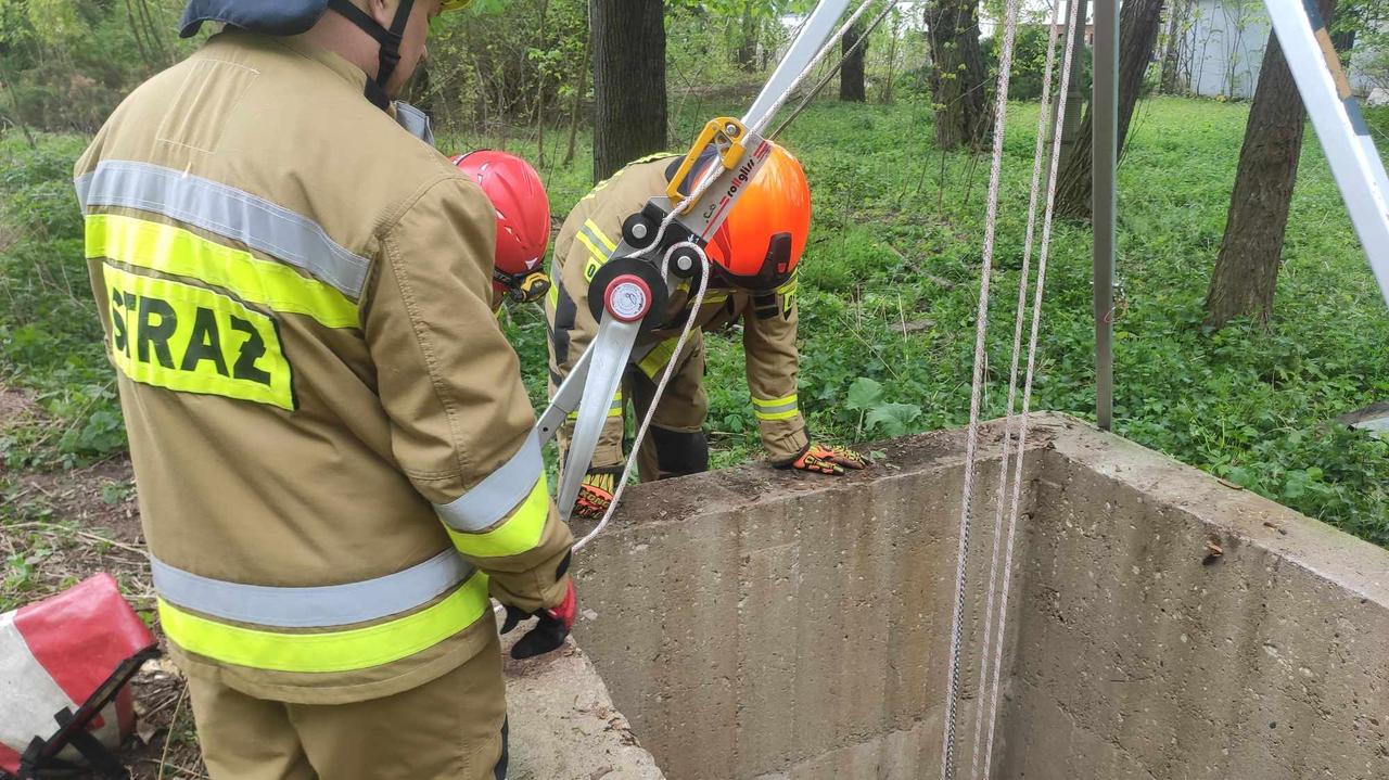 Uwięziona w studni, na głębokości 35 metrów, kilka dni czekała na pomoc