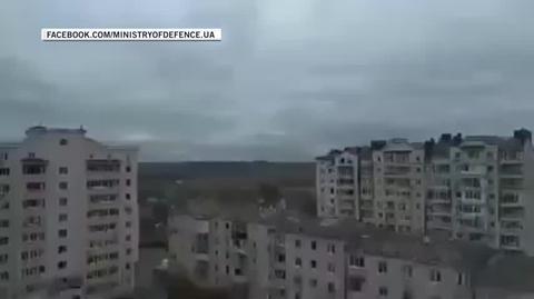 Rosyjskie helikoptery zestrzelone nad Hostomlem (nagranie z 24 lutego 2022 roku)