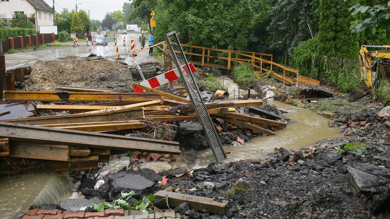 Downpours and flooding in Poland.  2,200 interventions, half solely in Silesia