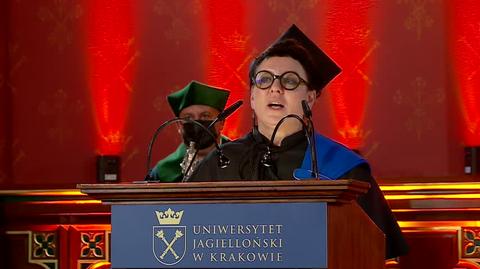 Olga Tokarczuk z tytułem doktora honoris causa UJ