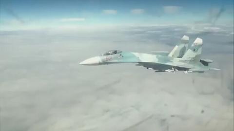 Su-27 za oknem amerykańskiego bombowca