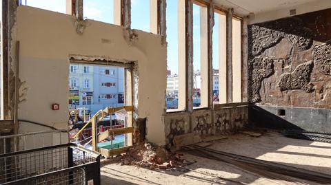 Podczas remontu dworca PKP w Rzeszowie odkryli modernistyczną mozaikę 