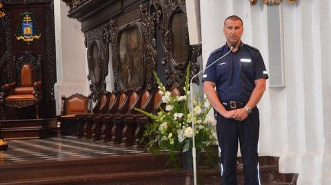 Policjanci w kościołach apelują do starszych osób