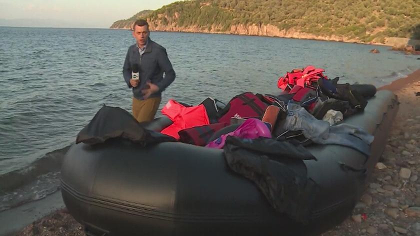 "Wszystkie pontony wyglądają tak samo". Wysłannik TVN24 na Lesbos