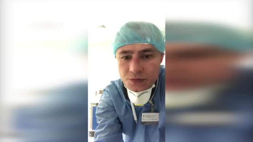 Kamil Wawrzyniak pokazuje jak wygląda praca ratownika medycznego