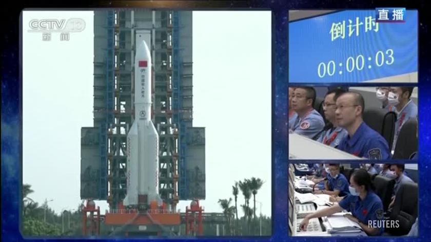 Launch of the Chinese space rocket Long March 5B (CZ5B)