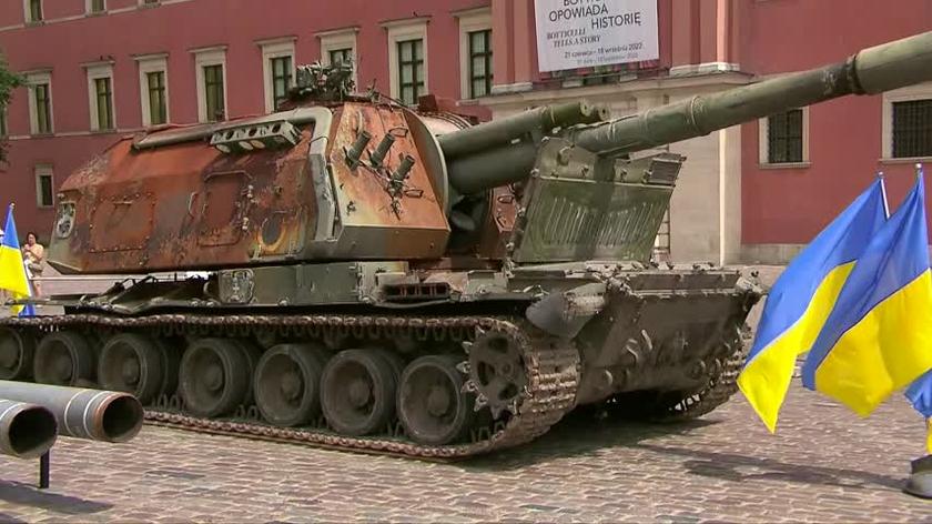 W Warszawie można zobaczyć czołg T-72 oraz rosyjską samobieżną armatohaubicę 2S19 Msta-S