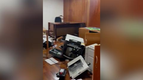 Zniszczone biura w brazylijskim pałacu prezydenckim Planalto