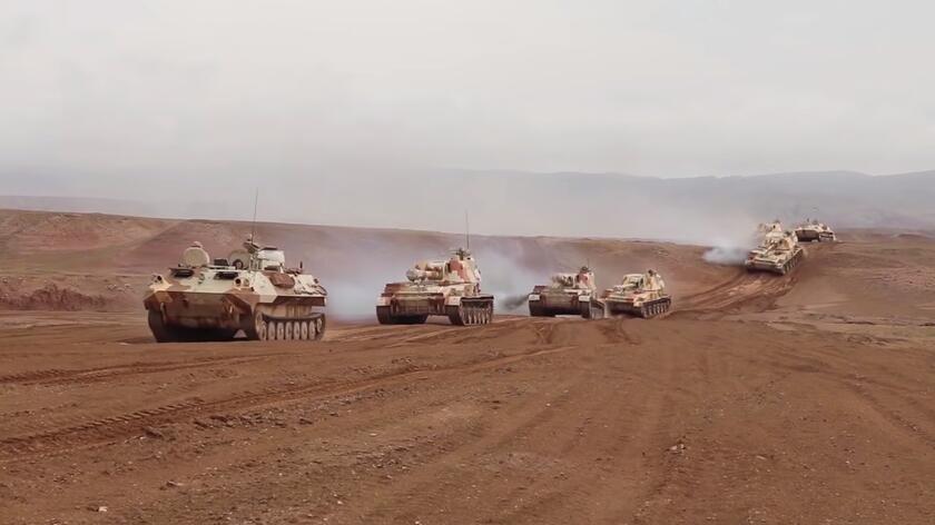 Ćwiczenia żołnierzy rosyjskiej bazy w Tadżykistanie (nagranie archiwalne) (2021 r.)