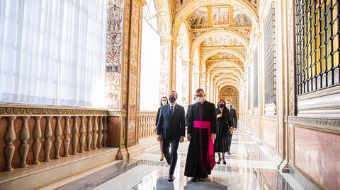 Marszałek Senatu wraz z małżonką przybył na audiencję u papieża