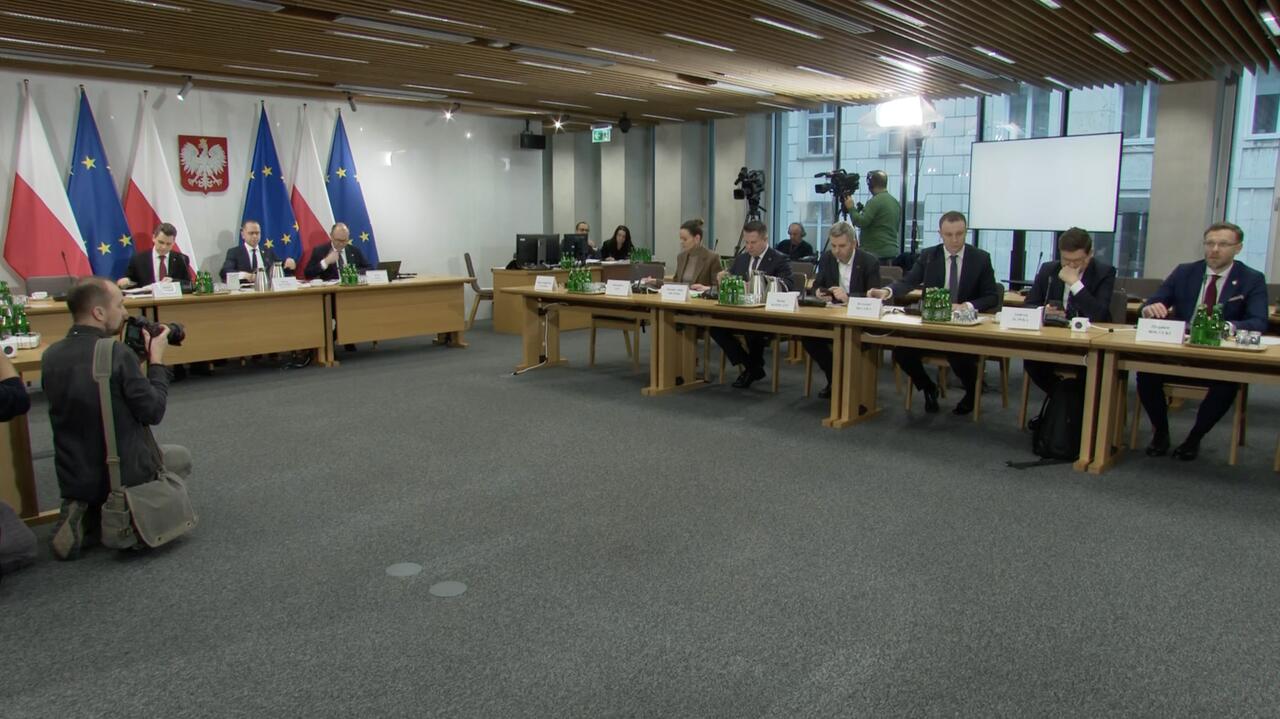 Estafa de visas.  Primera reunión del Comité de Investigación del Sejm: quién está en la lista de testigos