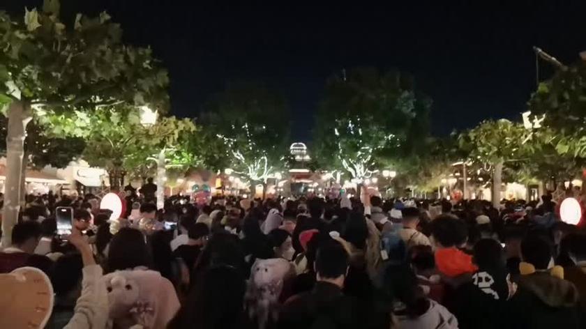 Lockdown at Shanghai Disney Resort