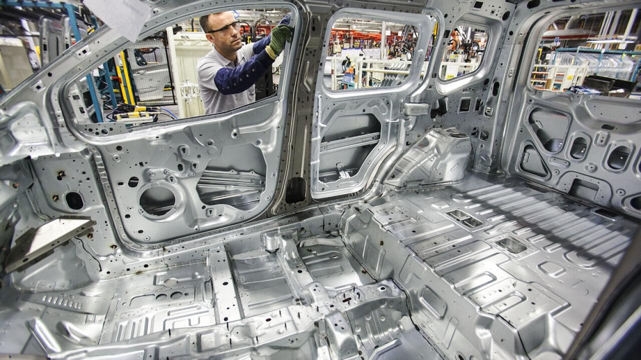 Industria auto din Polonia – câte companii au încetat să mai investească?  Raport Barometru Moto 2021