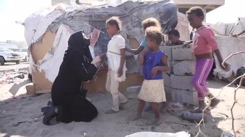 Angelina Jolie w mieście Aden w Jemenie jako specjalna wysłanniczka UNHCR
