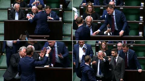Poseł Nitras przyniósł do Sejmu dziecięce buciki i postawił je przed prezesem PiS