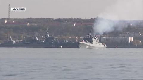 Admirał Makarow opuszcza port w Sewastopolu (nagranie z 5 listopada 2018 roku) 