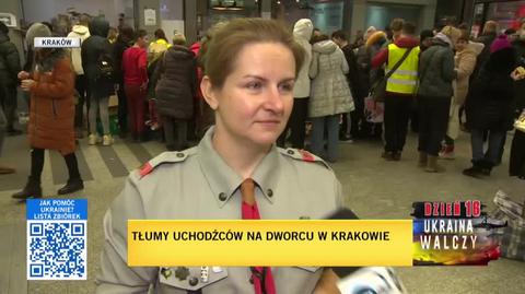 Tłumy na dworcu kolejowym w Krakowie (11.03.2022)