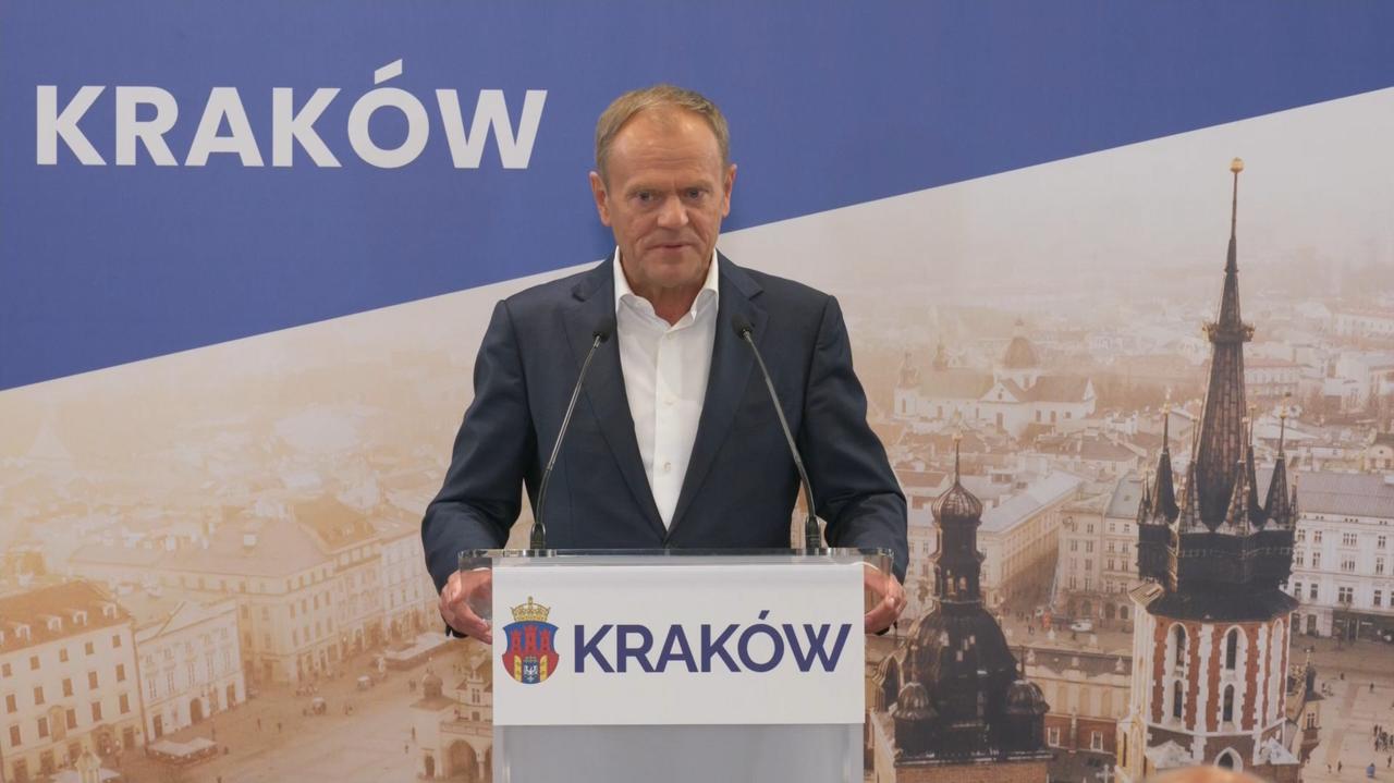 800 Plus - Waloryzacja 500 Plus. Donald Tusk: Projekt Trafi W środę Do ...