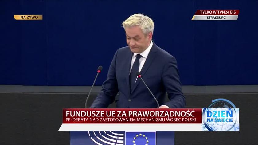 Biedroń: nie może być tak, że Kaczyński i Orban traktują Unię Europejską jak bankomat