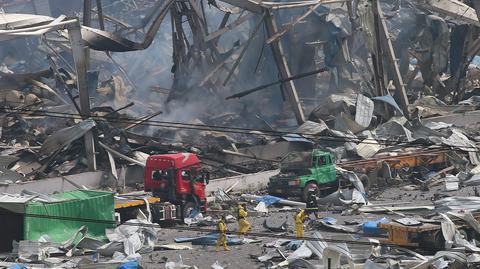 Tiencin wciąż płonie. W zgliszczach odnaleziono zaginionego strażaka