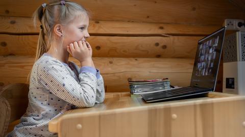 Czy we wrześniu szkoła nadal będzie zdalna? Ministerstwo szykuje się na taką możliwość